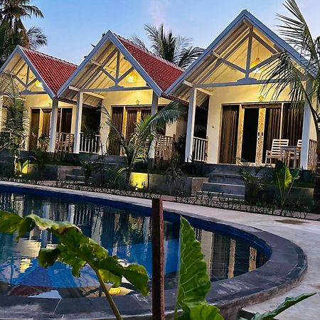 Penida West Palm Cottage Toyapakeh ภายนอก รูปภาพ