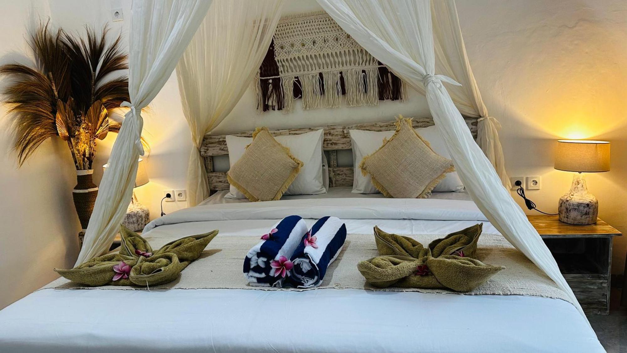 Penida West Palm Cottage Toyapakeh ภายนอก รูปภาพ