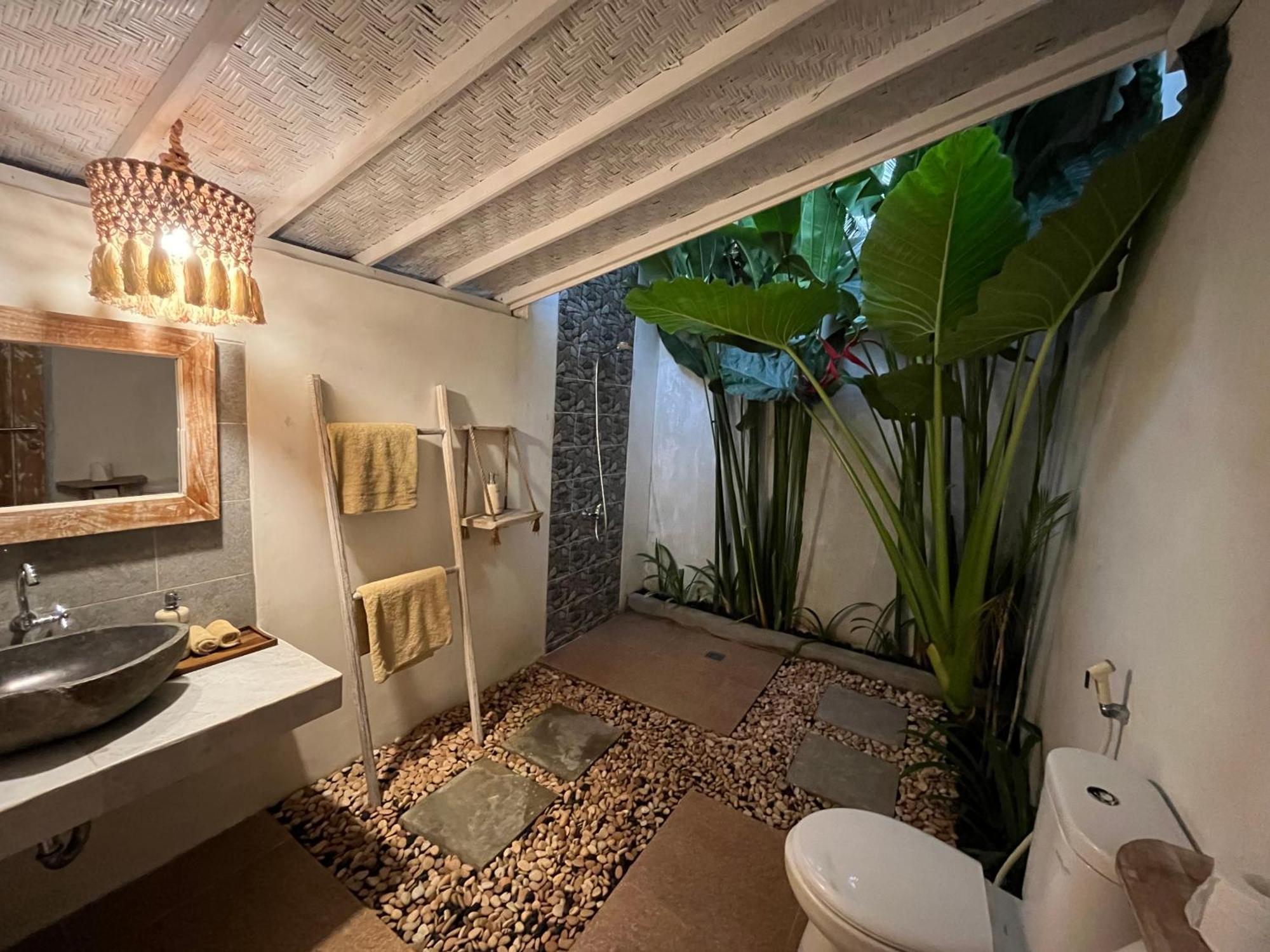Penida West Palm Cottage Toyapakeh ภายนอก รูปภาพ