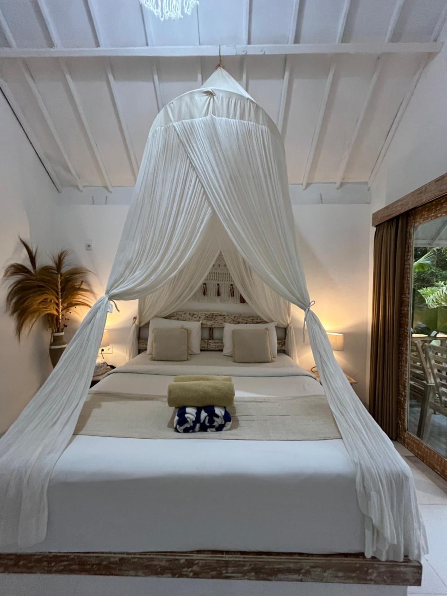 Penida West Palm Cottage Toyapakeh ภายนอก รูปภาพ